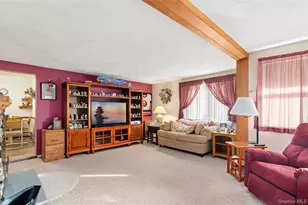 25 45th St, Islip, NY 11751 - Photo 9