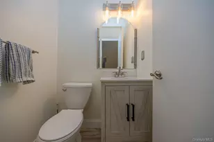 75 Village Green, Bardonia, NY 10954 - Photo 17