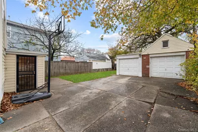 13529 126th Street, Ozone Park, NY 11420 - Photo 3