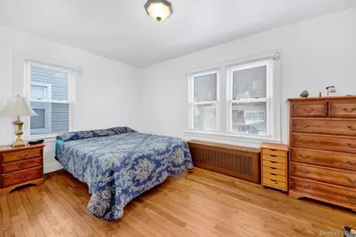 34 King Avenue, Yonkers, NY 10704 - Photo 11