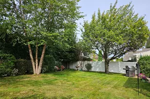 286 Pacific St, Massapequa Park, NY 11762 - Photo 25