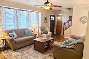 286 Pacific St, Massapequa Park, NY 11762 - Photo 3