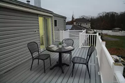 27 Heron Lane, Commack, NY 11725 - Photo 11