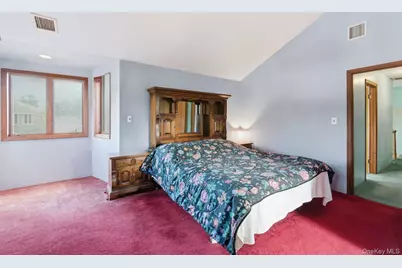 56 Eastview Road, Ronkonkoma, NY 11779 - Photo 15