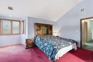 56 Eastview Rd, Ronkonkoma, NY 11779 - Photo 15