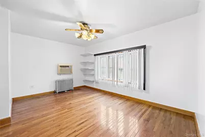 42-25 189th Street, Flushing, NY 11358 - Photo 11