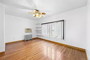 42-25 189th St, Flushing, NY 11358 - Photo 11