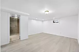 42-25 189th St, Flushing, NY 11358 - Photo 21