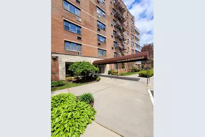89-40 151 #3J, Howard Beach, NY 11414 - Photo 1