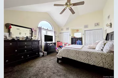 199 Connetquot Avenue, East Islip, NY 11730 - Photo 25