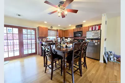 199 Connetquot Avenue, East Islip, NY 11730 - Photo 27