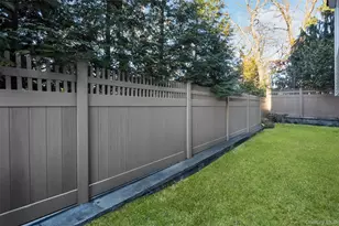 1680 Lake Ave, Merrick, NY 11566 - Photo 41