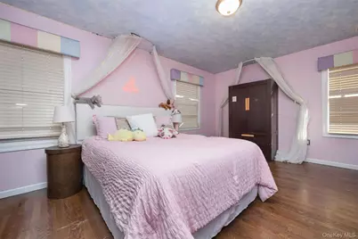 1680 Lake Avenue, Merrick, NY 11566 - Photo 27