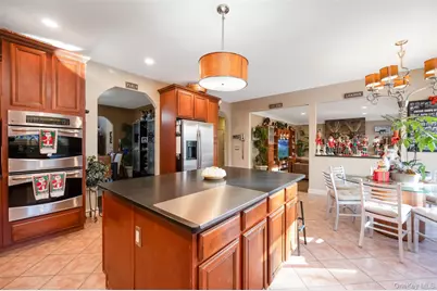 1680 Lake Avenue, Merrick, NY 11566 - Photo 17