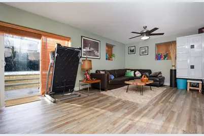 1680 Lake Avenue, Merrick, NY 11566 - Photo 33