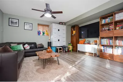 1680 Lake Avenue, Merrick, NY 11566 - Photo 19