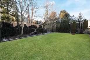 1680 Lake Ave, Merrick, NY 11566 - Photo 37