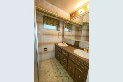 97-32 84th Street, Ozone Park, NY 11416 - Photo 19