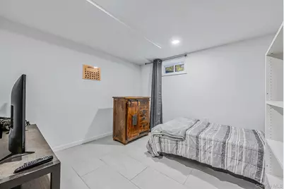 25 Farmington Lane, Melville, NY 11747 - Photo 41