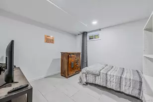 25 Farmington Ln, Melville, NY 11747 - Photo 41