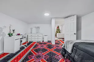 25 Farmington Ln, Melville, NY 11747 - Photo 39