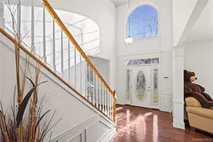 33 Pinehurst Dr, Mount Sinai, NY 11766 - Photo 9