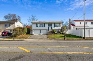 647 Seamans Nck Rd, Seaford, NY 11783 - Photo 27