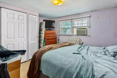 647 Seamans Neck Road, Seaford, NY 11783 - Photo 15