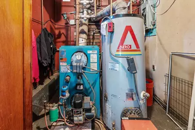 647 Seamans Neck Road, Seaford, NY 11783 - Photo 21