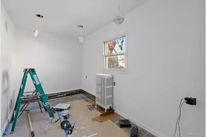 87 Winnikee Avenue, Poughkeepsie, NY 12601 - Photo 11