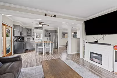 398 Concord Avenue, Lindenhurst, NY 11757 - Photo 5