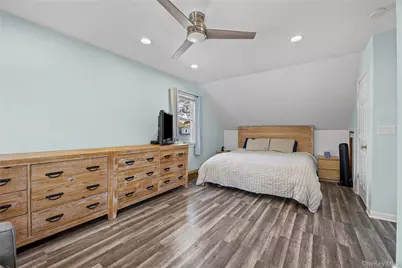 398 Concord Avenue, Lindenhurst, NY 11757 - Photo 15