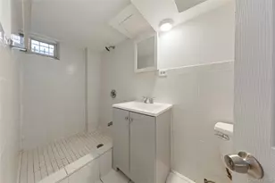 91-41 195th St, Hollis, NY 11423 - Photo 21