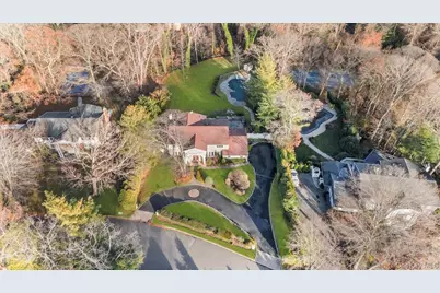 10 Faulkner Lane, Dix Hills, NY 11746 - Photo 3