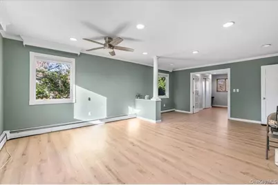 10 Faulkner Lane, Dix Hills, NY 11746 - Photo 21