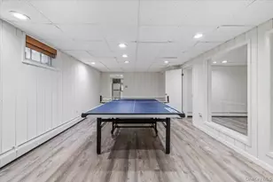 10 Faulkner Ln, Dix Hills, NY 11746 - Photo 31