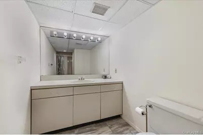 10 Faulkner Lane, Dix Hills, NY 11746 - Photo 35