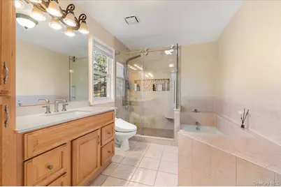 10 Faulkner Lane, Dix Hills, NY 11746 - Photo 25