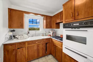 1879 Crompond Rd, Peekskill, NY 10566 - Photo 13