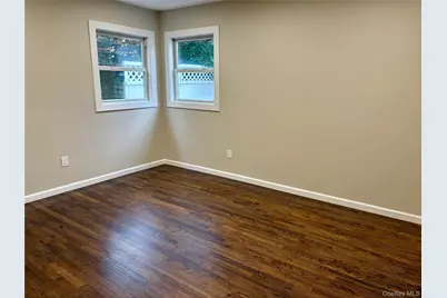 12 Hampton Road, Sound Beach, NY 11789 - Photo 17