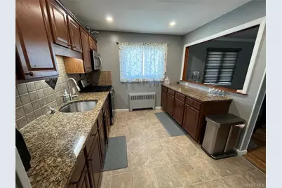 49 Catalpa Street, North Babylon, NY 11703 - Photo 5