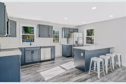 27 Lyman Road, Patchogue, NY 11772 - Photo 13