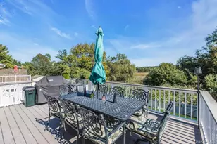 3 Bayview Pl, Locust Valley, NY 11560 - Photo 11