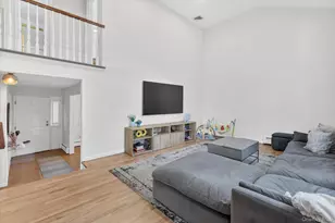 23 Skyview Pl, Melville, NY 11747 - Photo 5