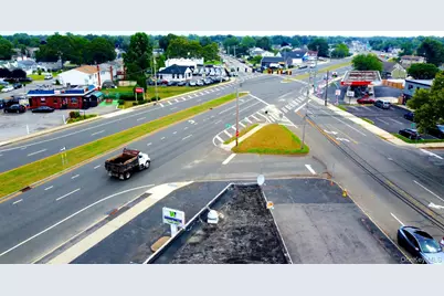 900 Route 109, Lindenhurst, NY 11757 - Photo 11