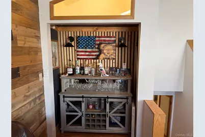 613 Madison Avenue, Lindenhurst, NY 11757 - Photo 19