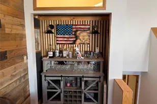 613 Madison Ave, Lindenhurst, NY 11757 - Photo 19