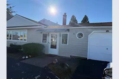 613 Madison Avenue, Lindenhurst, NY 11757 - Photo 1
