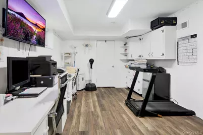 270 Victory Boulevard, New Rochelle, NY 10804 - Photo 21