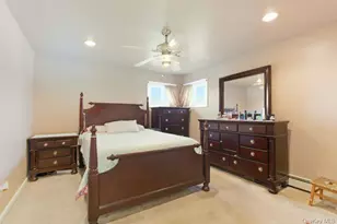 9 Farragut Ave, Bay Shore, NY 11706 - Photo 7